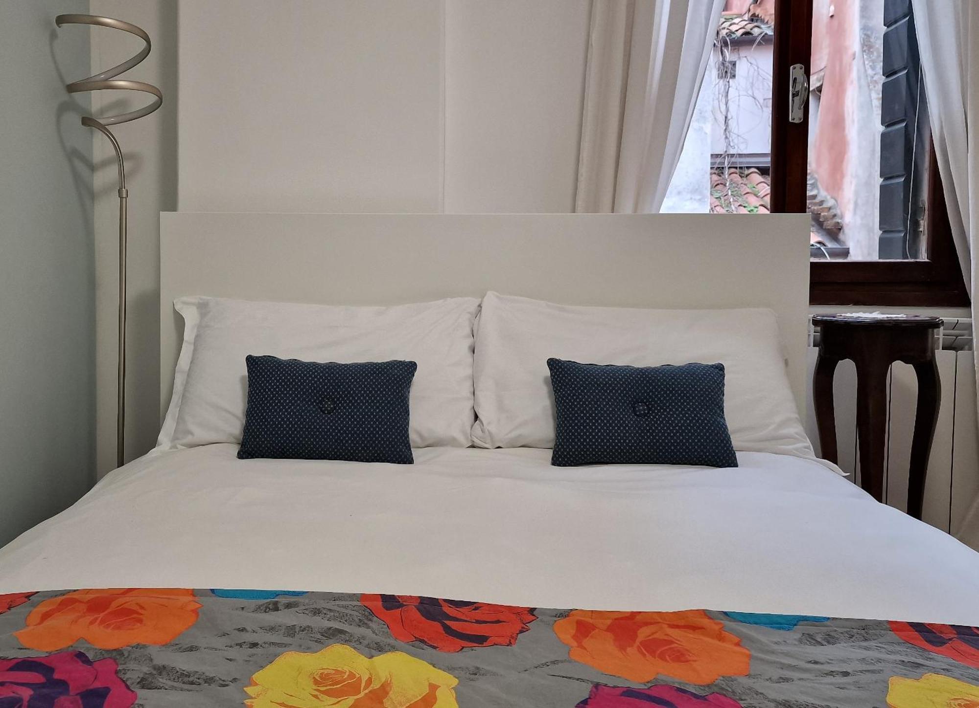 Veneziacentopercento La Forcola Apartment, Next To Rialto Bridge Dış mekan fotoğraf